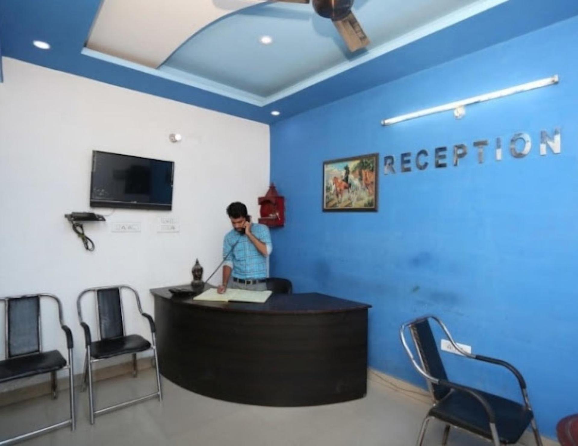Hotel S K Palace Lucknow , Best Hotel In Lucknow , Hotel In Transport Nagar Lucknow ,Budget Hotels In Lucknow Bagian luar foto